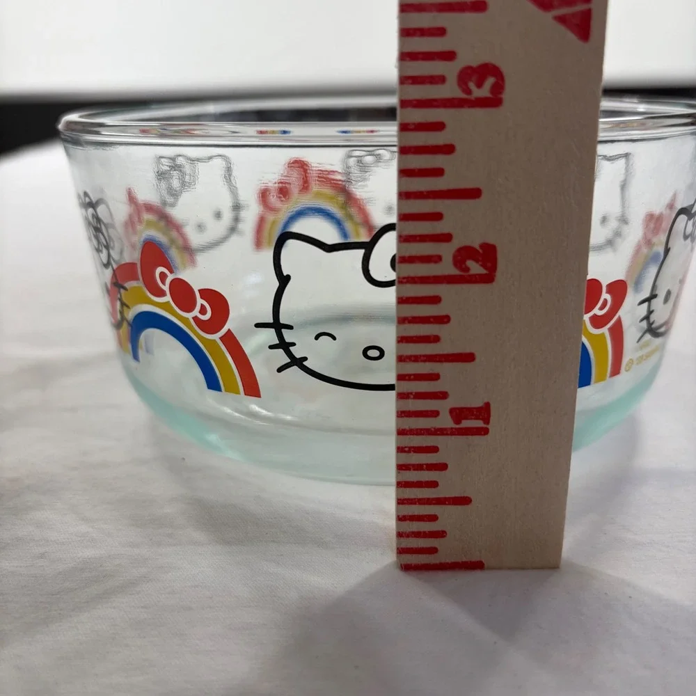 Pyrex Hello Kitty Rainbow Glass Food Storage Container Blue Lid 6in 4-Cup Sanrio